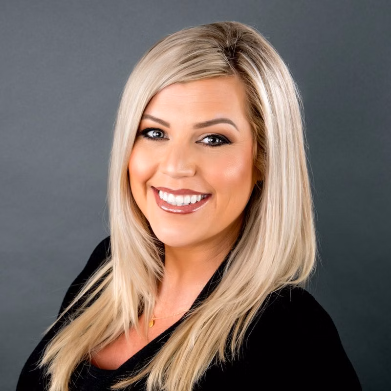 On-site corporate headshot 18